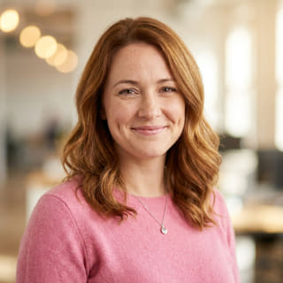 Emily Watson, Responsabile dell'Assistenza Clienti presso SapienzaInvest